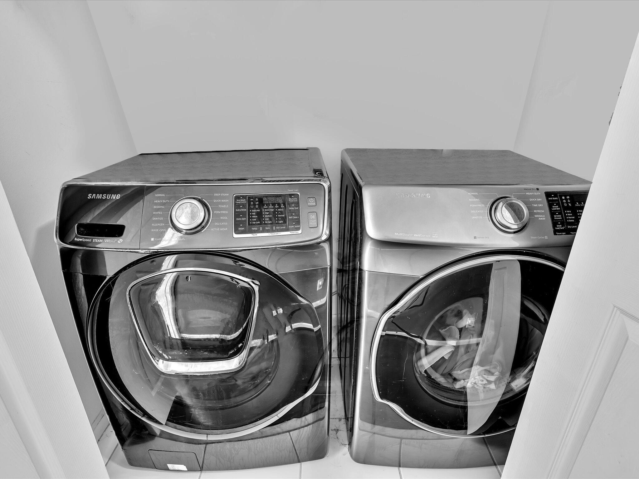 VERONA LAKES - Residential