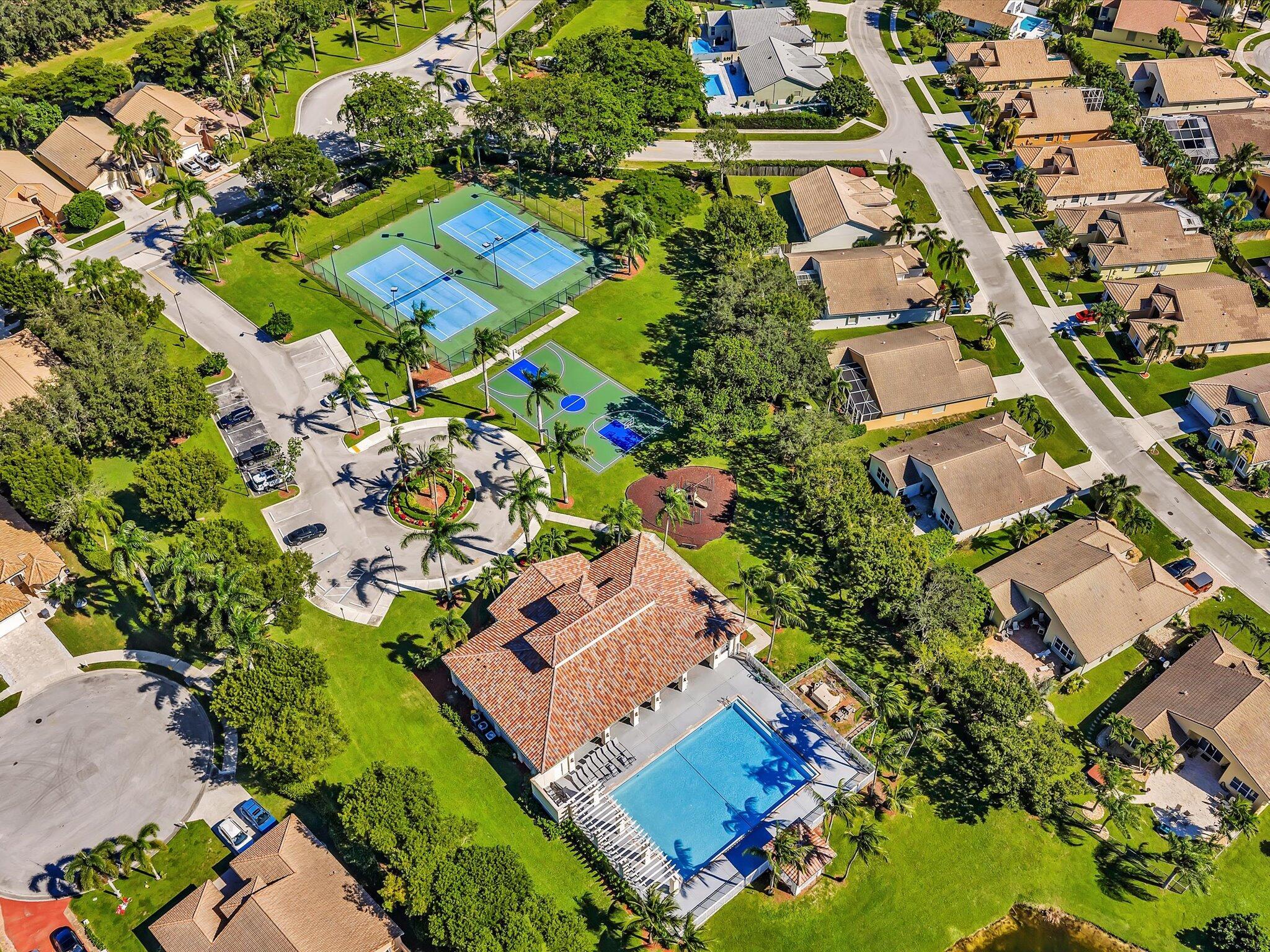 VERONA LAKES - Residential