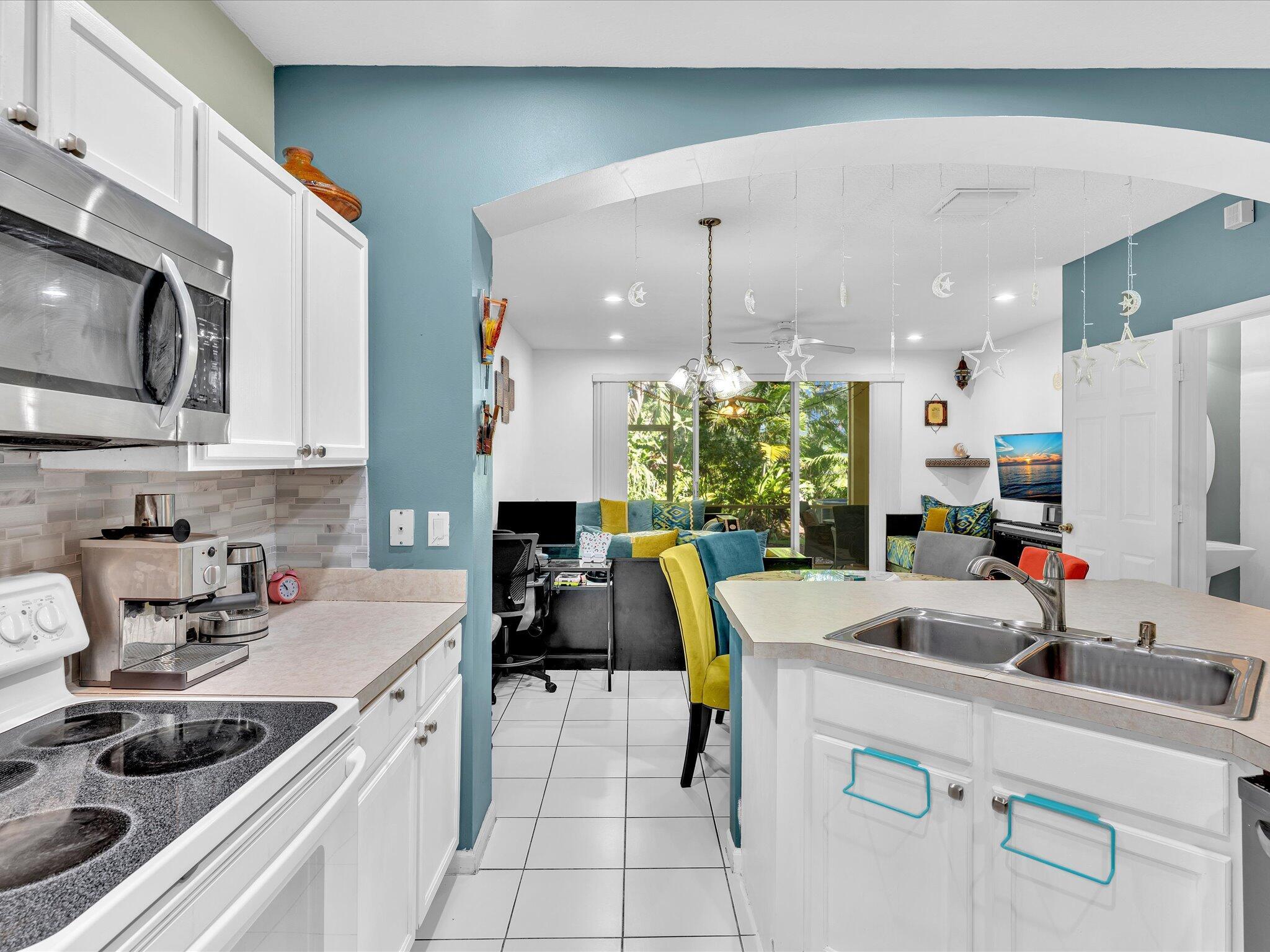 VERONA LAKES - Residential