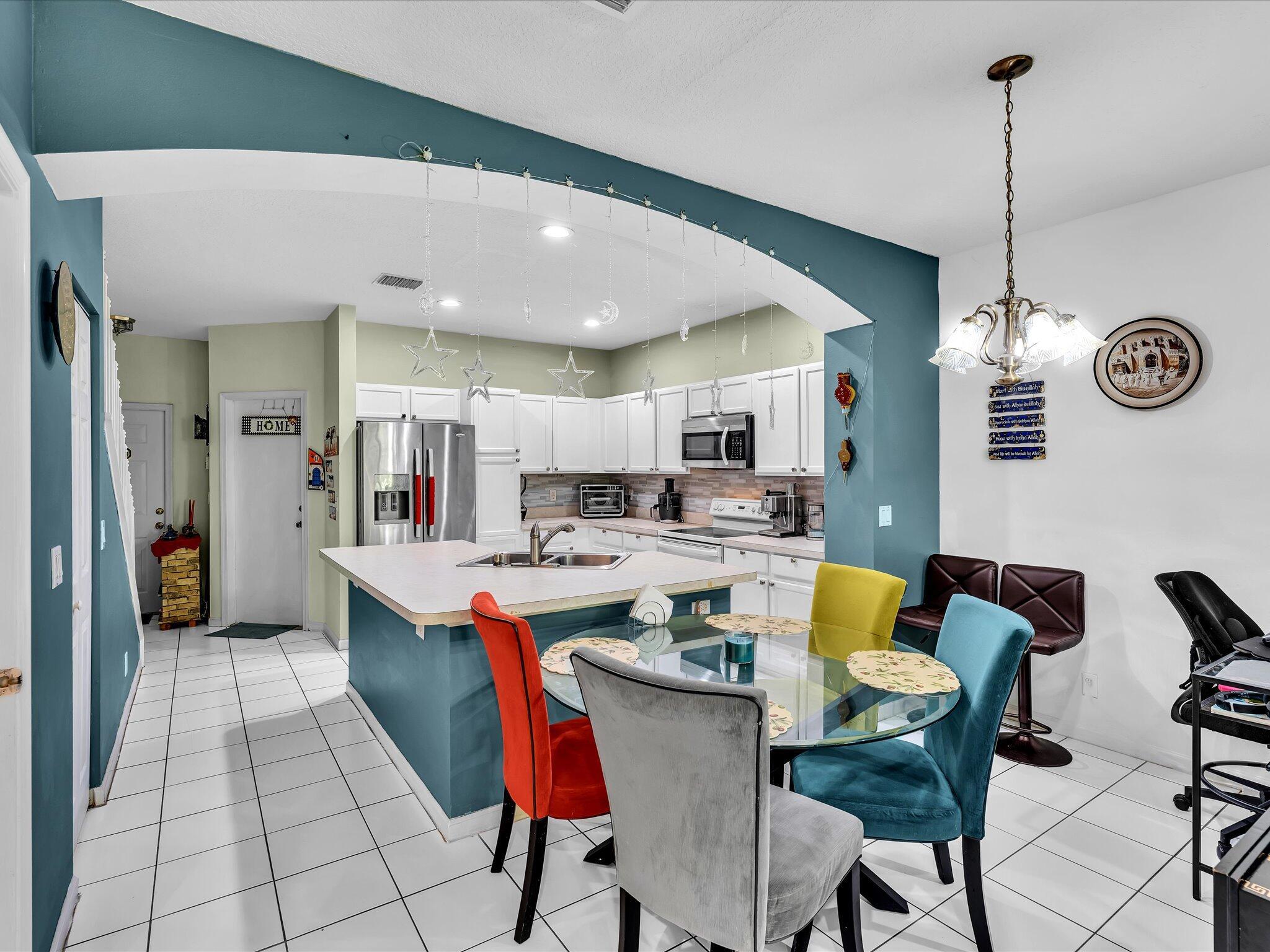 VERONA LAKES - Residential