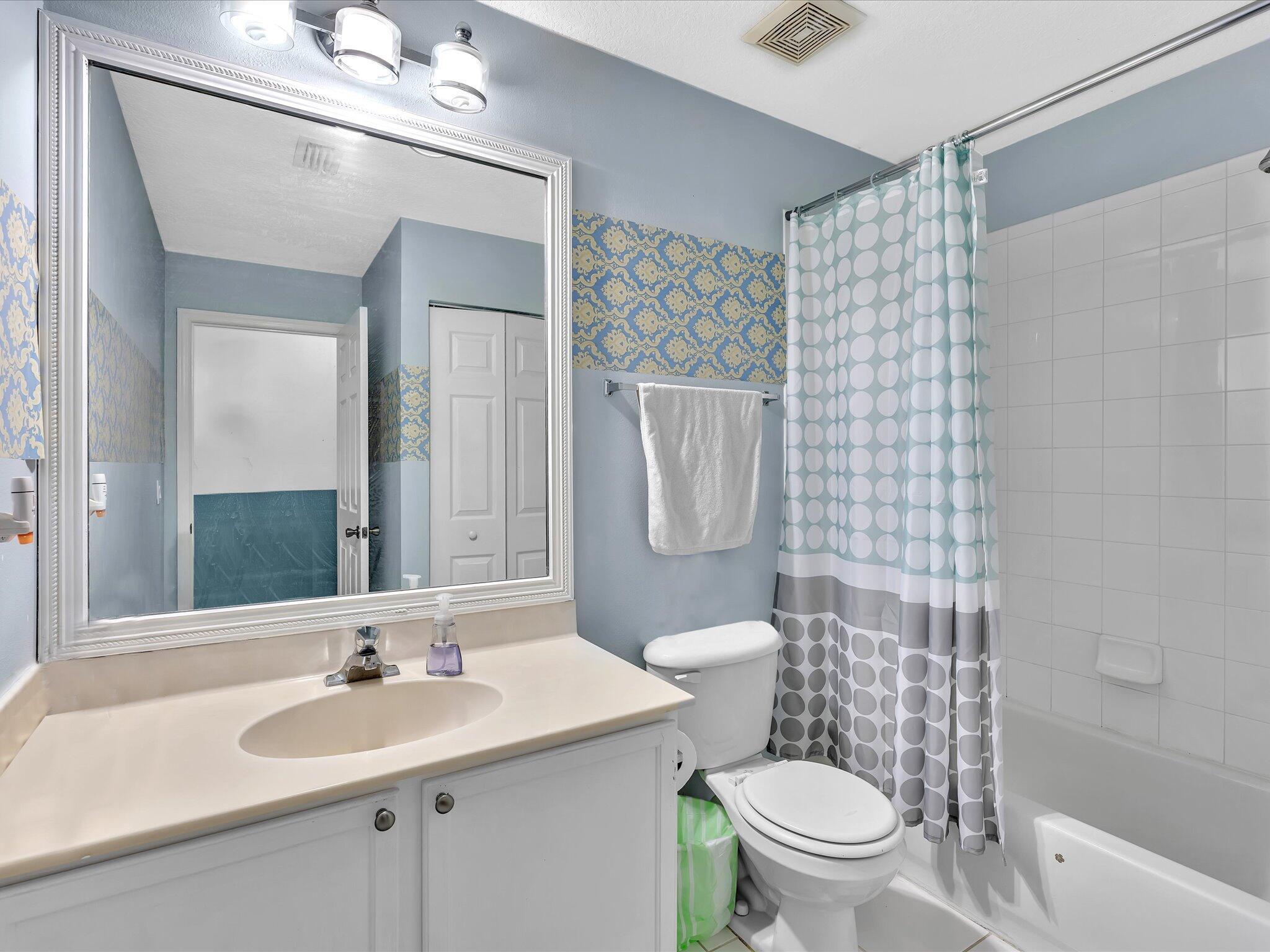 VERONA LAKES - Residential