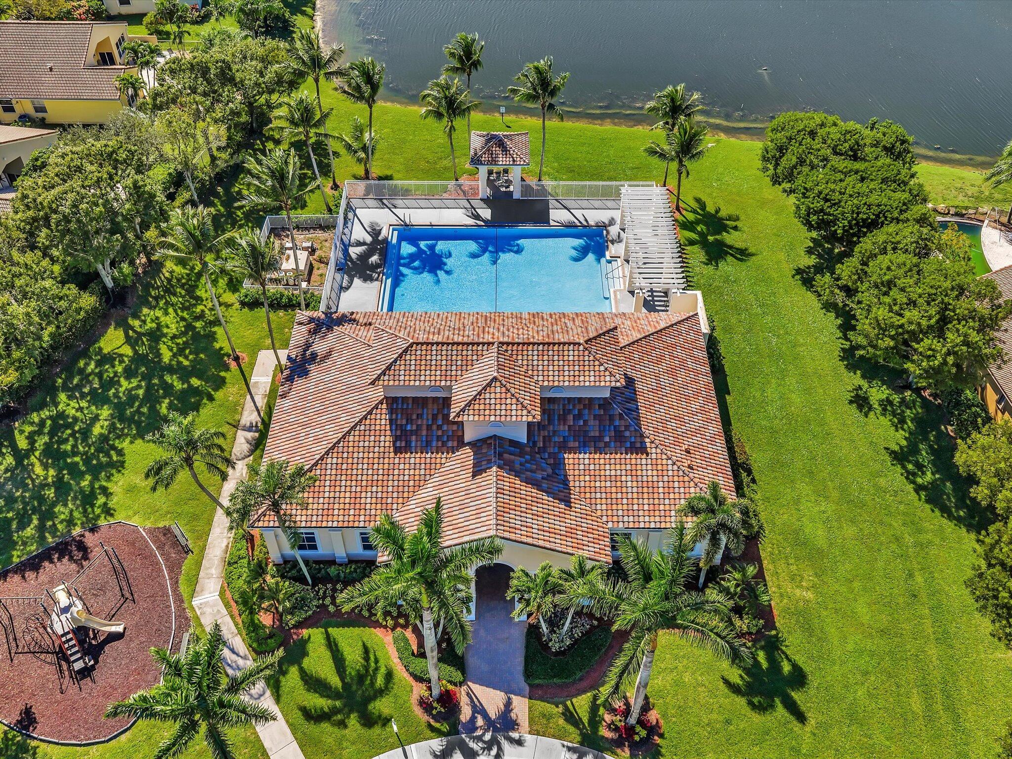 VERONA LAKES - Residential