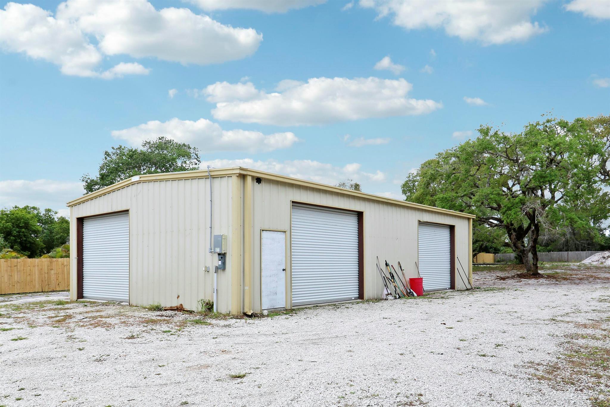 METES AND BOUNDS - Residential