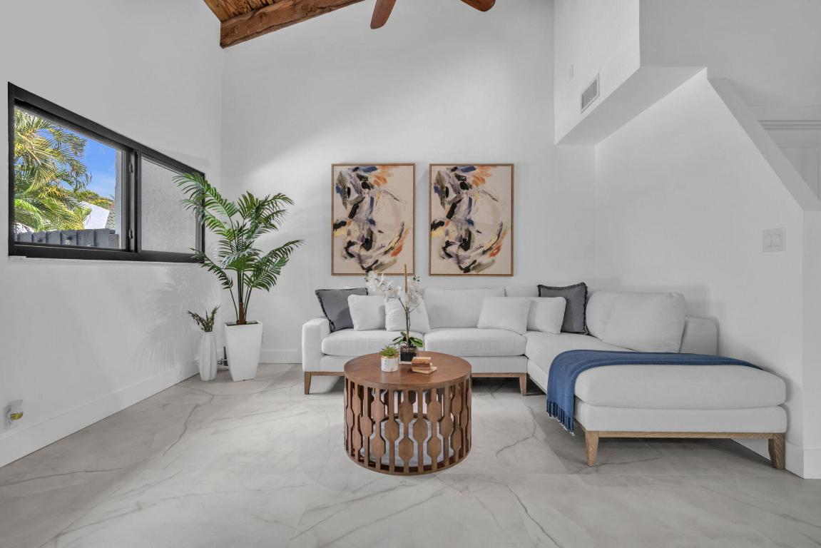 VICTORIA PARK CORR AMEN PLAT - Residential