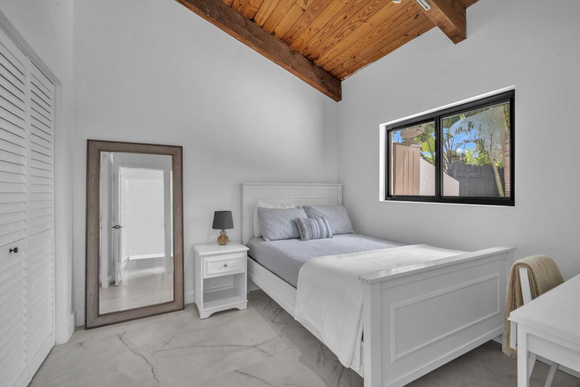 VICTORIA PARK CORR AMEN PLAT - Residential