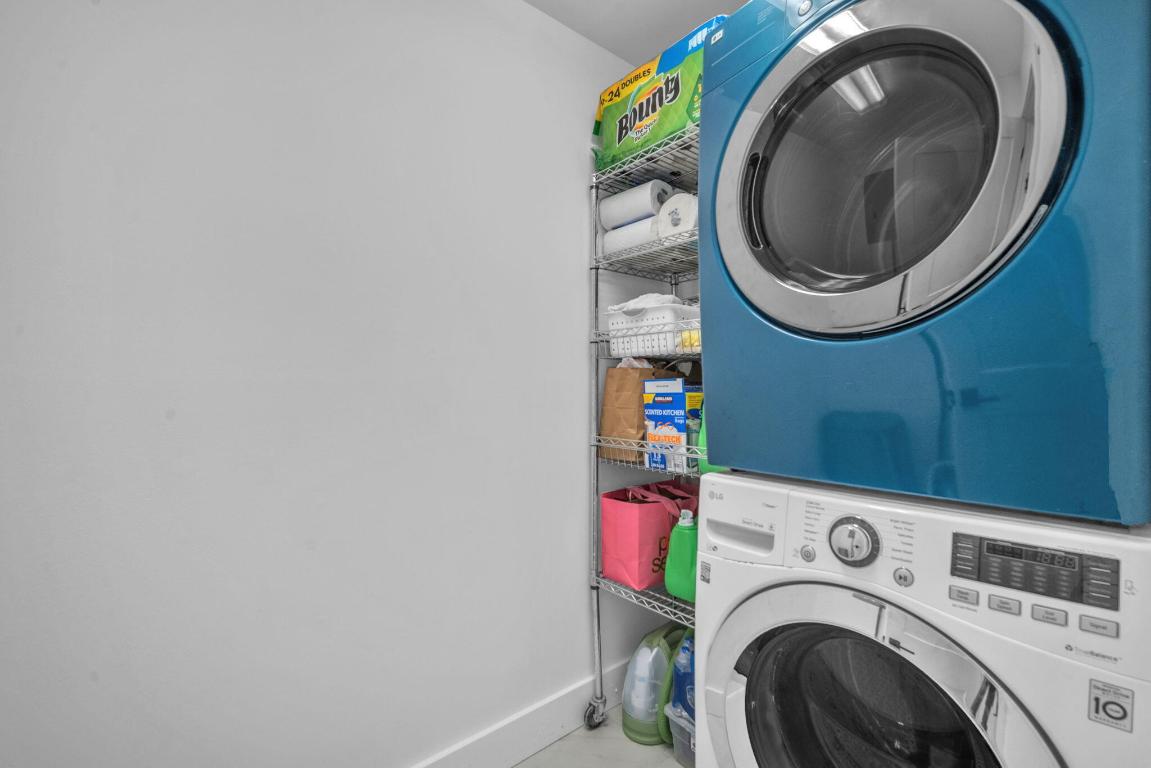 VICTORIA PARK CORR AMEN PLAT - Residential