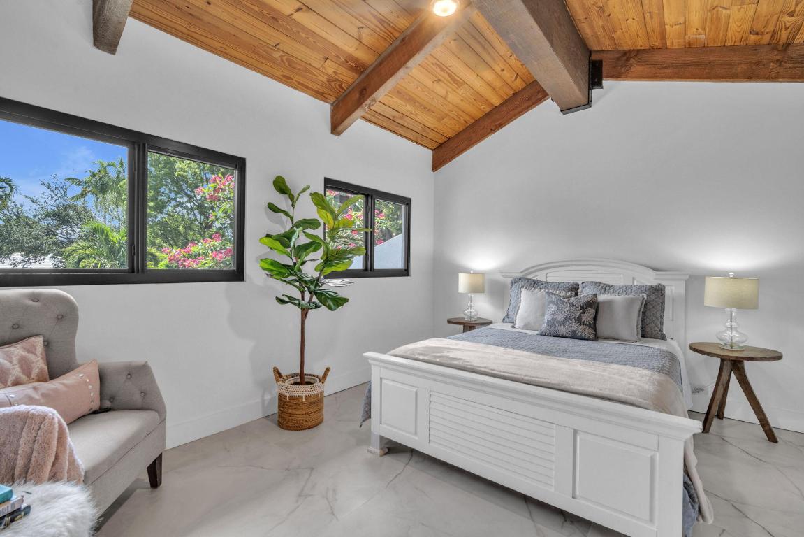 VICTORIA PARK CORR AMEN PLAT - Residential