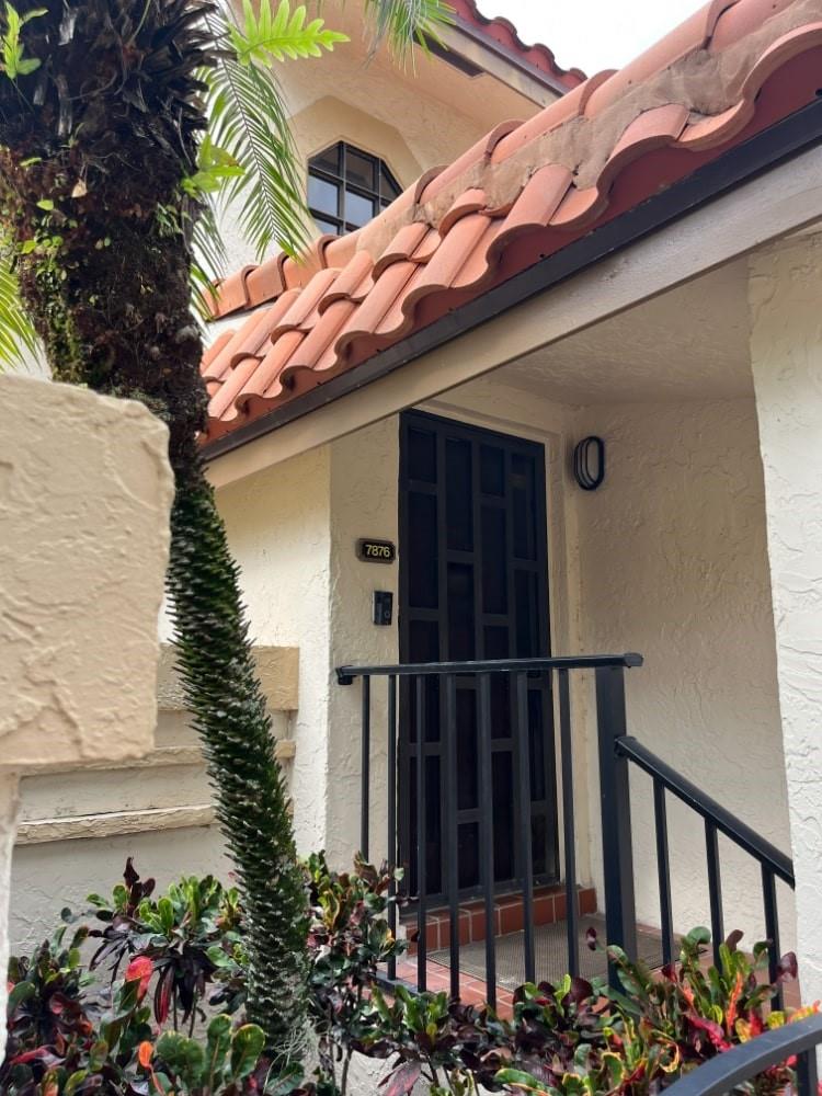7876 La Mirada Dr