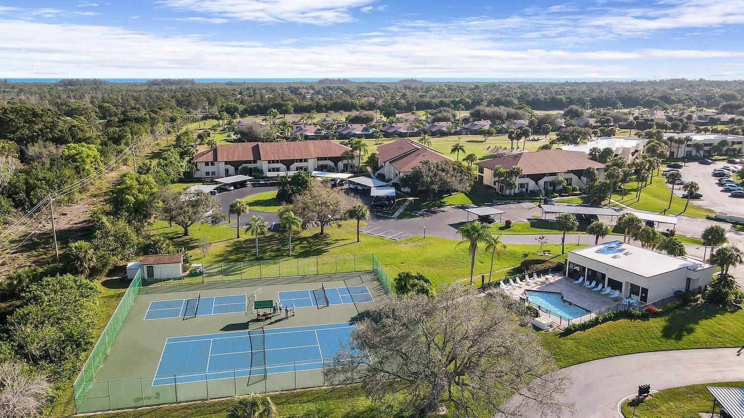 WILLIAMSBURG AT HERITAGE RIDGE CONDO - Residential