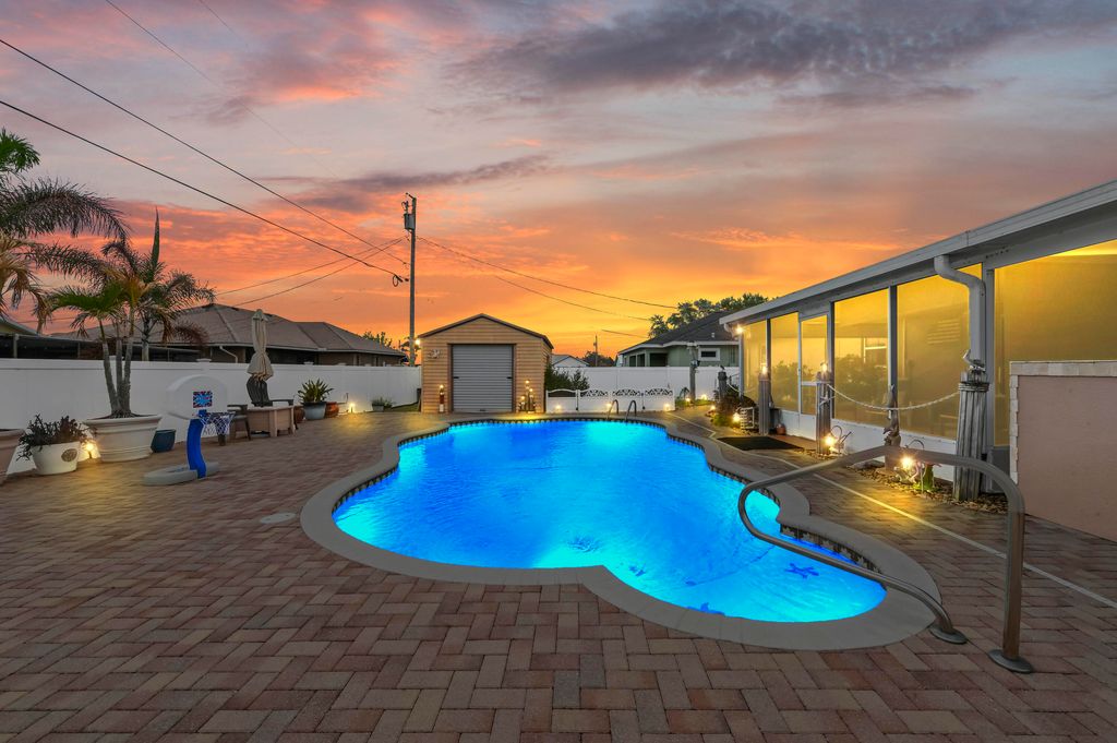 Photo of 311 SW Dustin Avenue, Port Saint Lucie, FL 34953 (MLS # B26004384)