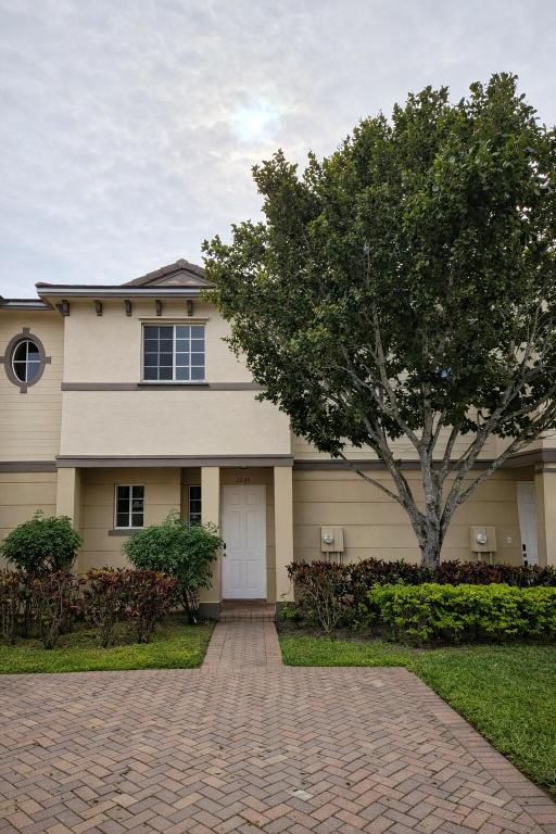 MARSH HARBOUR - Residential