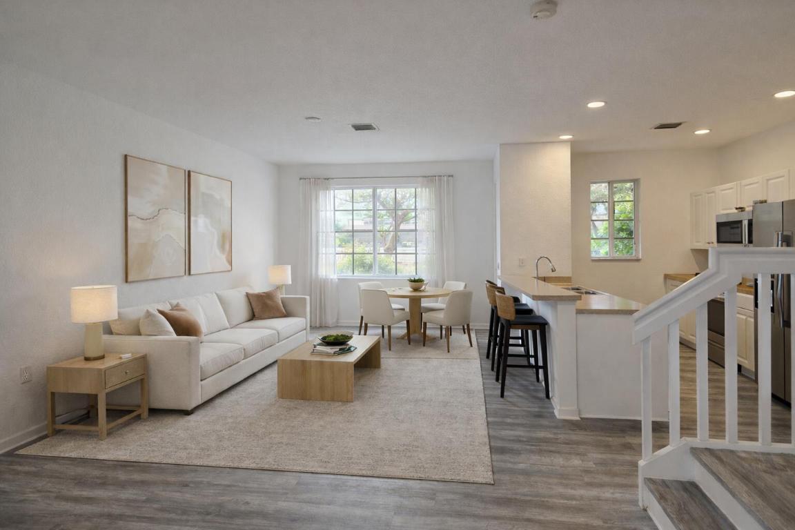 View photos, virtual tours, details... 2035 Nassau Drive