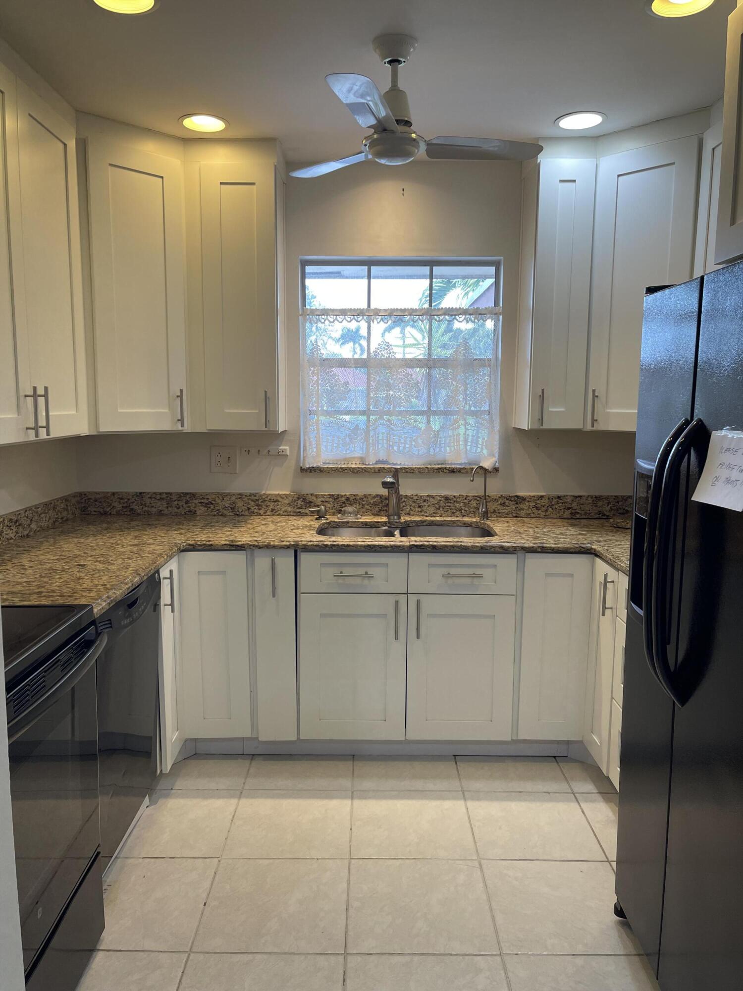 HIGH POINT OF DELRAY SEC 7 CONDO - Residential
