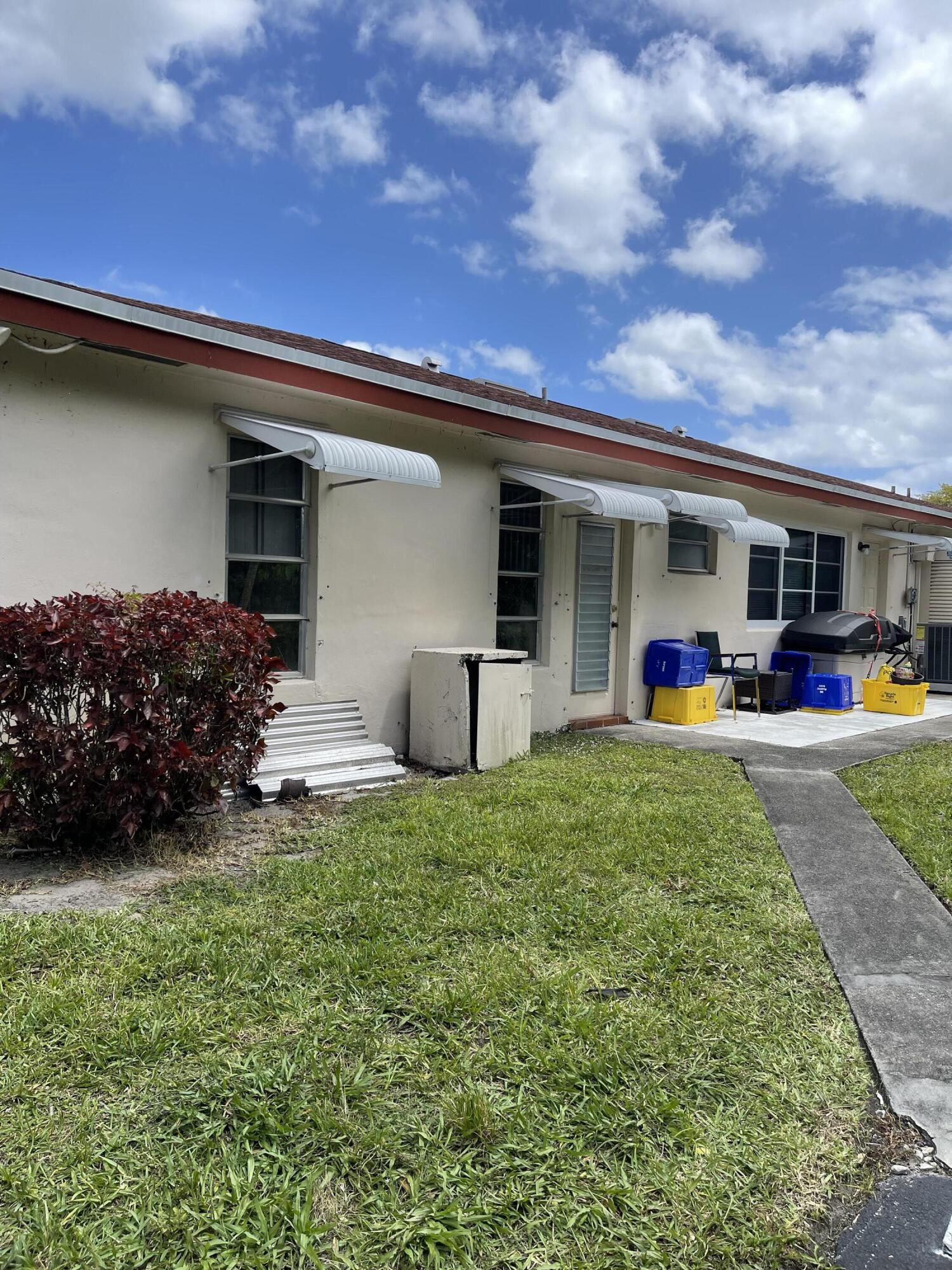 HIGH POINT OF DELRAY SEC 7 CONDO - Residential