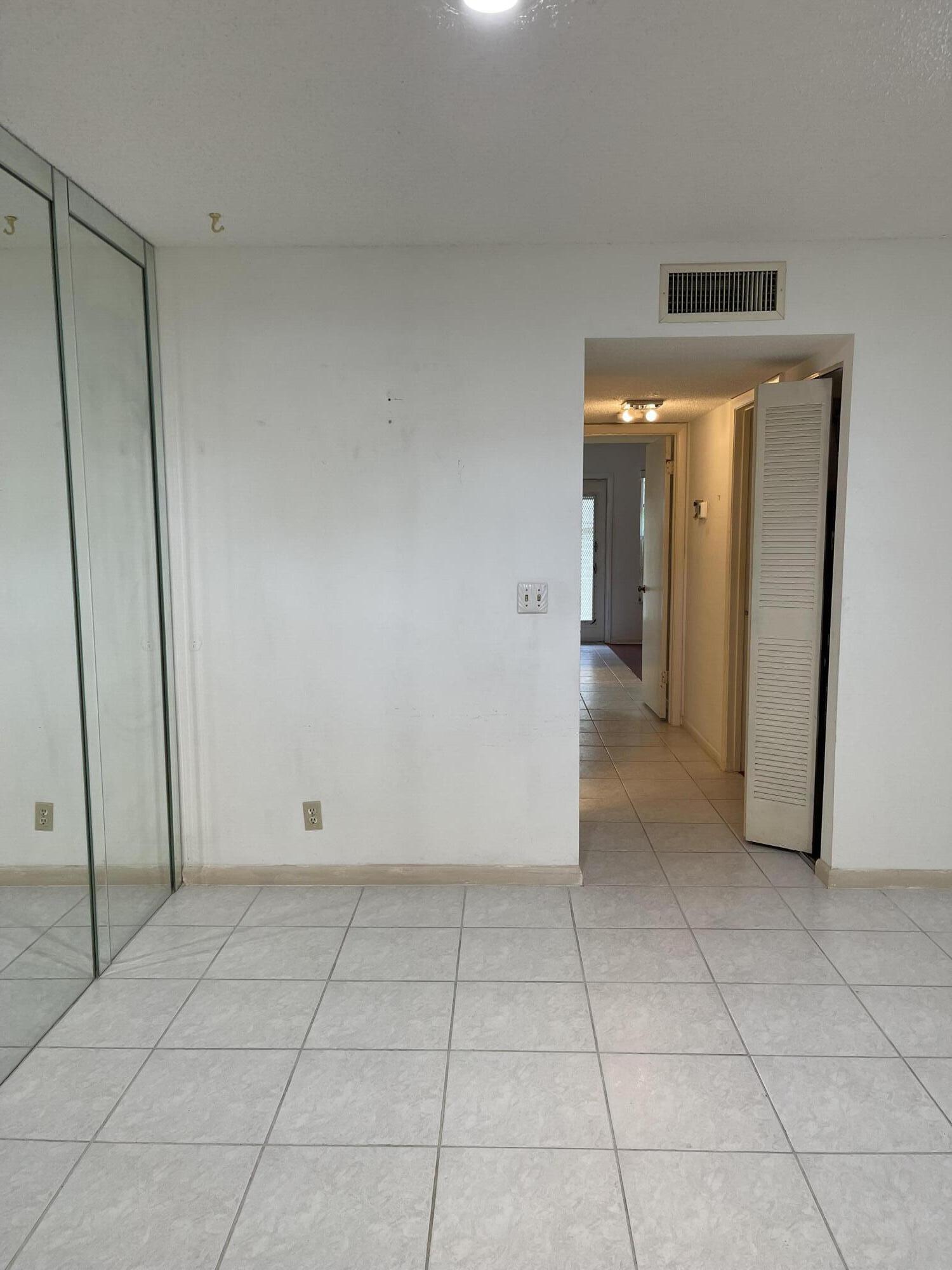 HIGH POINT OF DELRAY SEC 7 CONDO - Residential