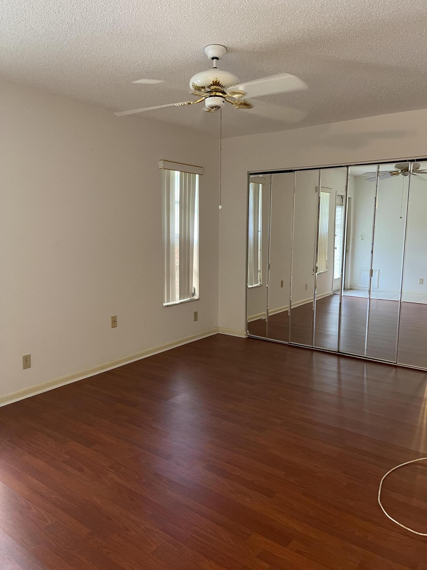 HIGH POINT OF DELRAY SEC 7 CONDO - Residential