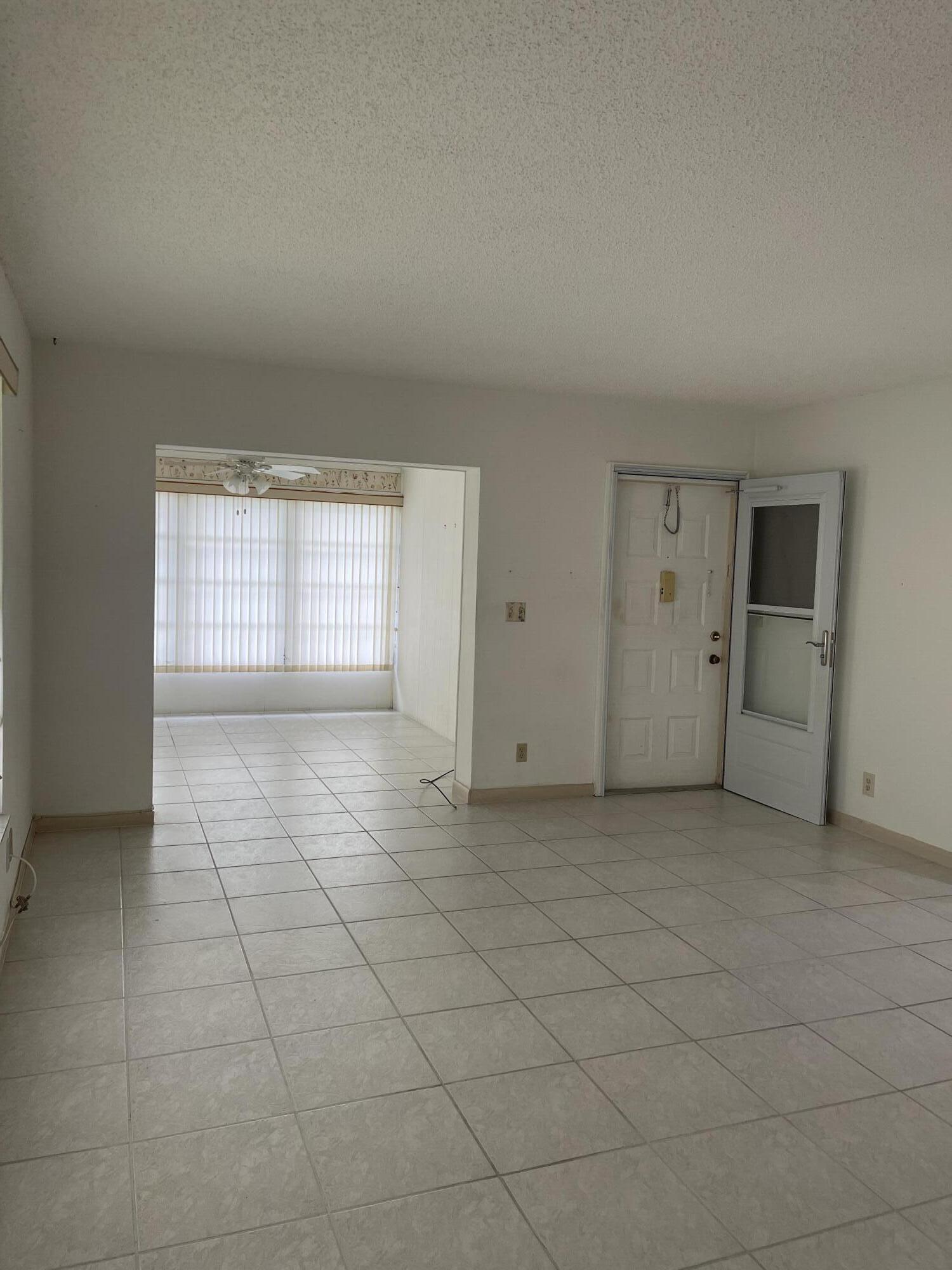 HIGH POINT OF DELRAY SEC 7 CONDO - Residential