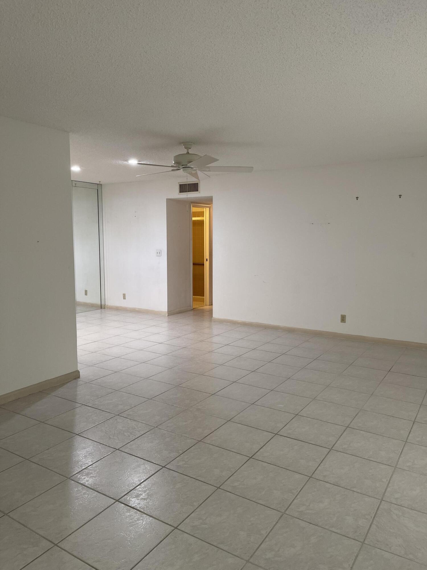 HIGH POINT OF DELRAY SEC 7 CONDO - Residential