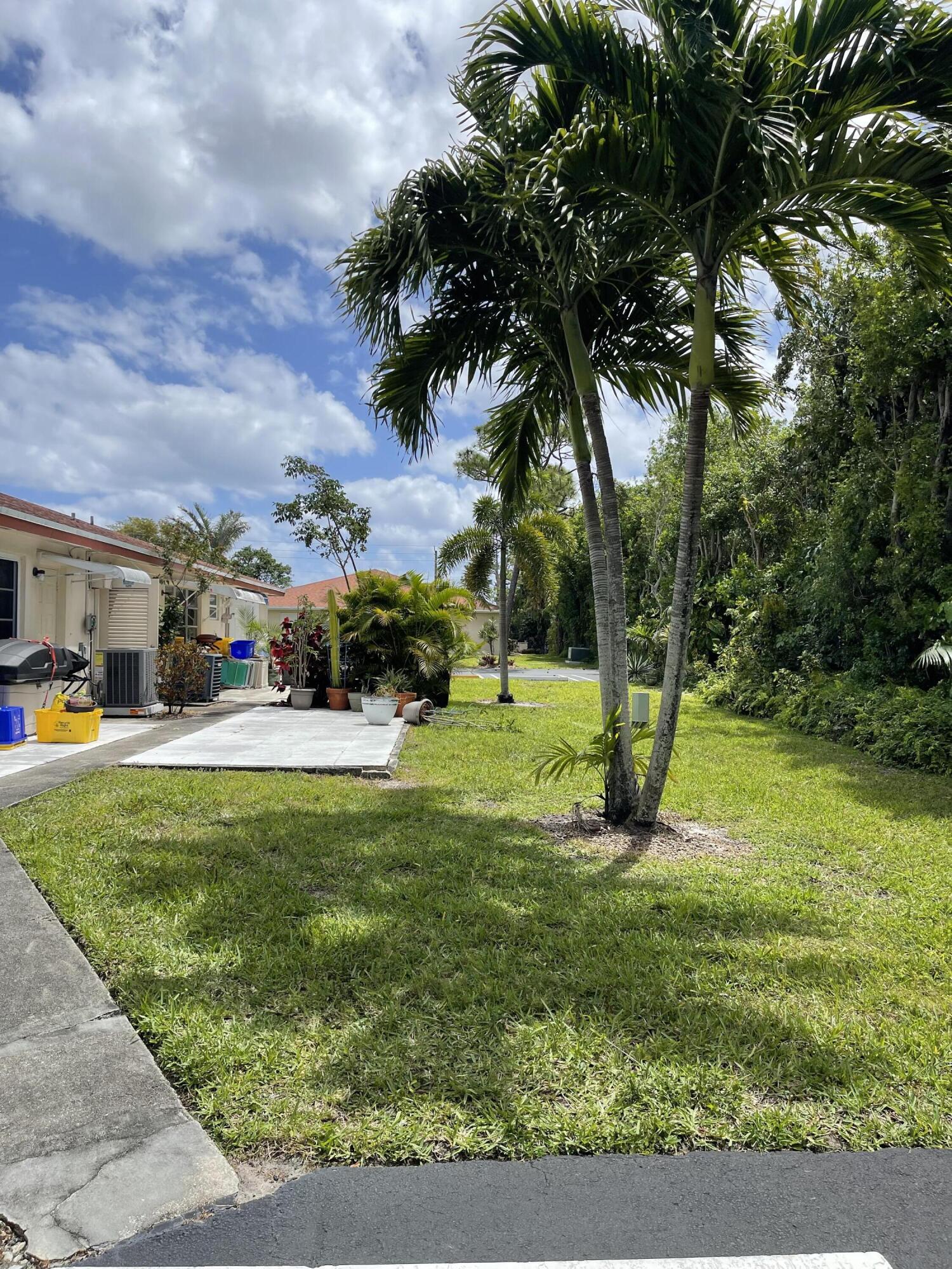 HIGH POINT OF DELRAY SEC 7 CONDO - Residential