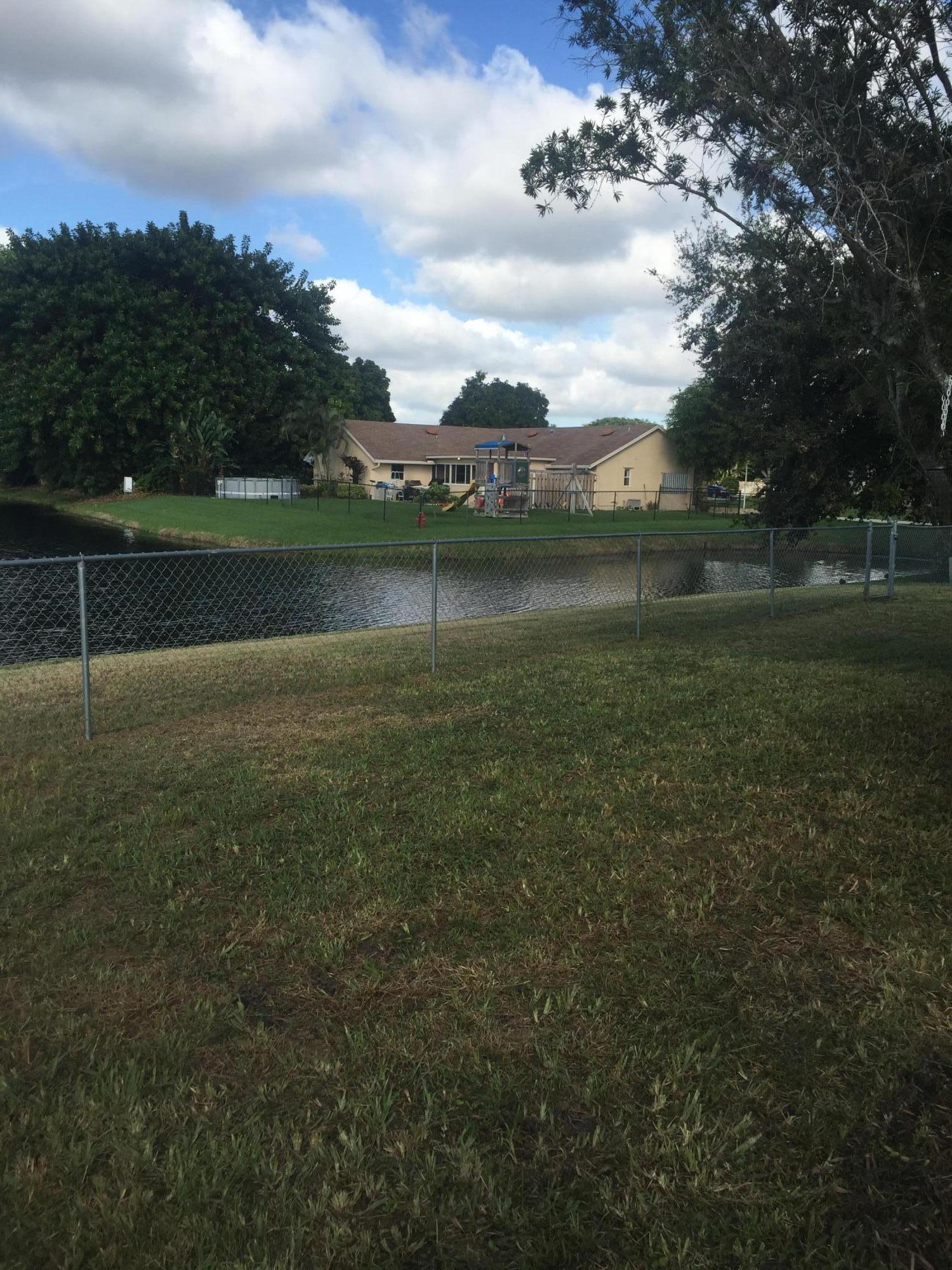 LE CHALET - Residential Lease