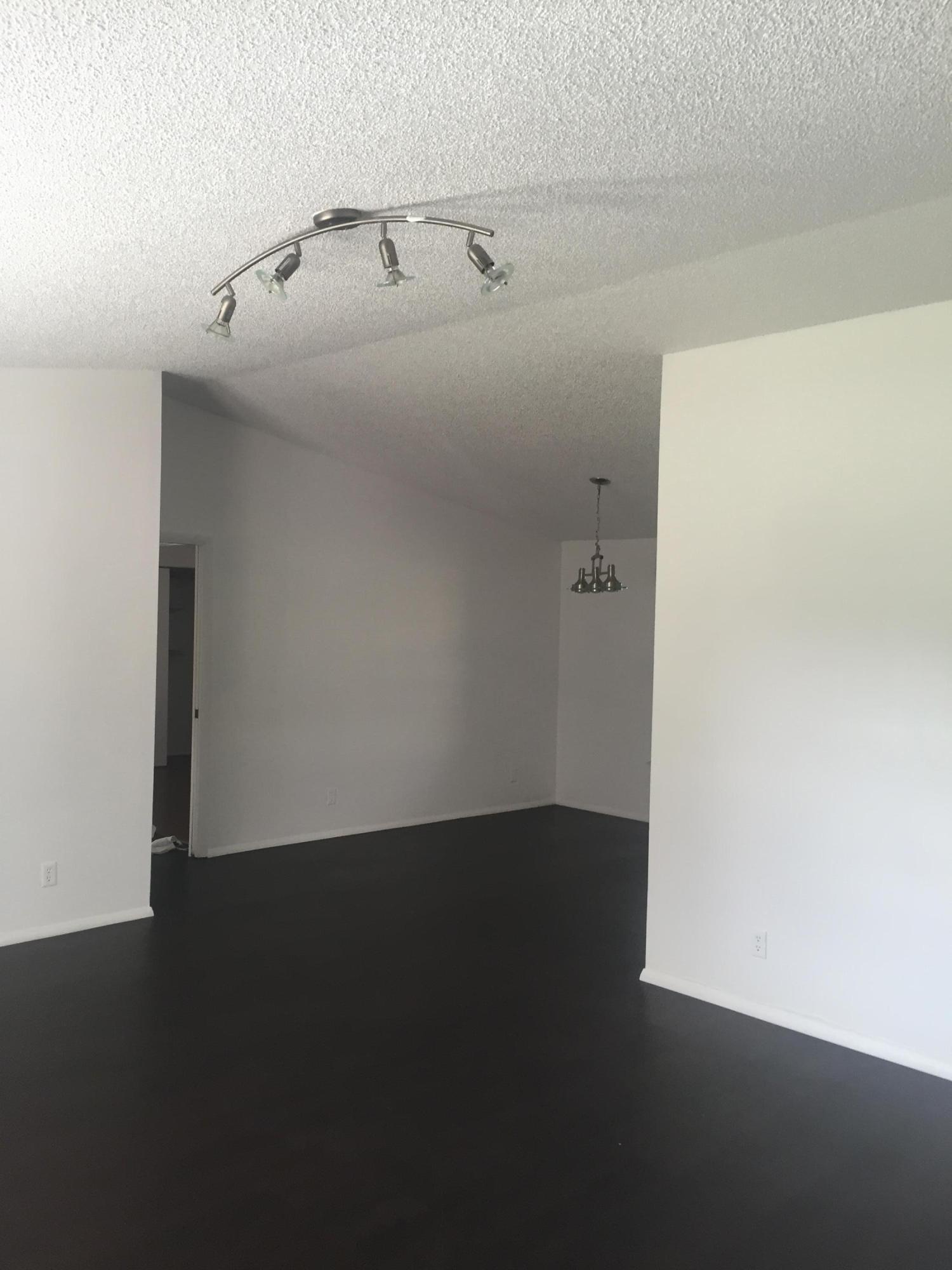 LE CHALET - Residential Lease