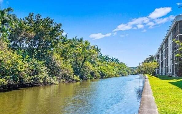 ROYAL PARK CONDO - Residential