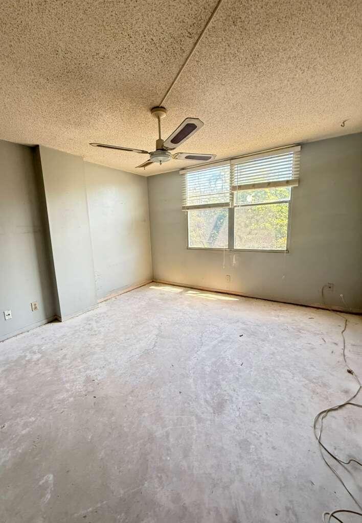 ROYAL PARK CONDO - Residential