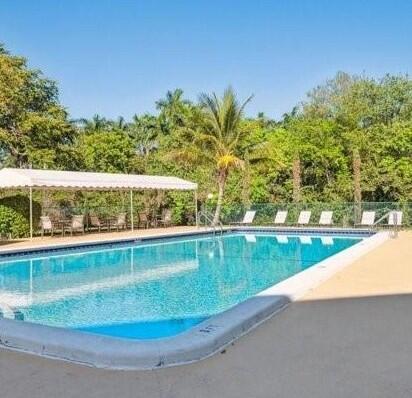 ROYAL PARK CONDO - Residential