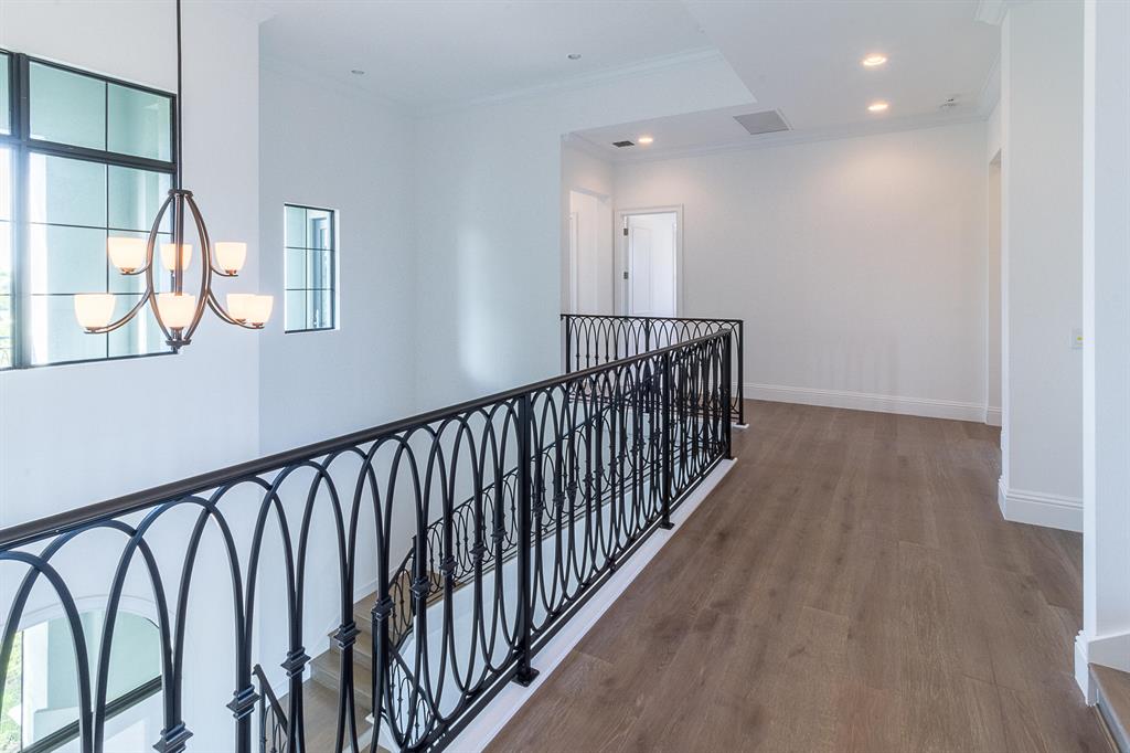 SEVEN BRIDGES - Residential