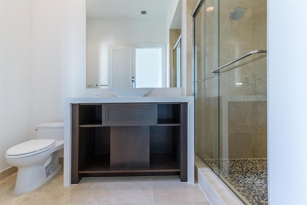 SEVEN BRIDGES - Residential