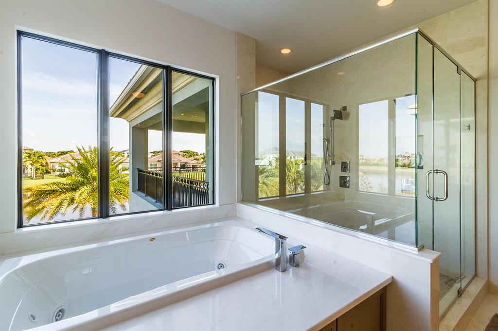 SEVEN BRIDGES - Residential