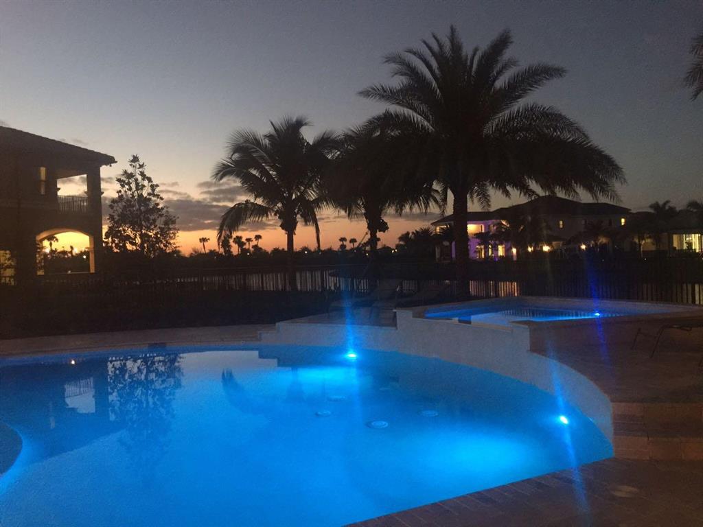 SEVEN BRIDGES - Residential