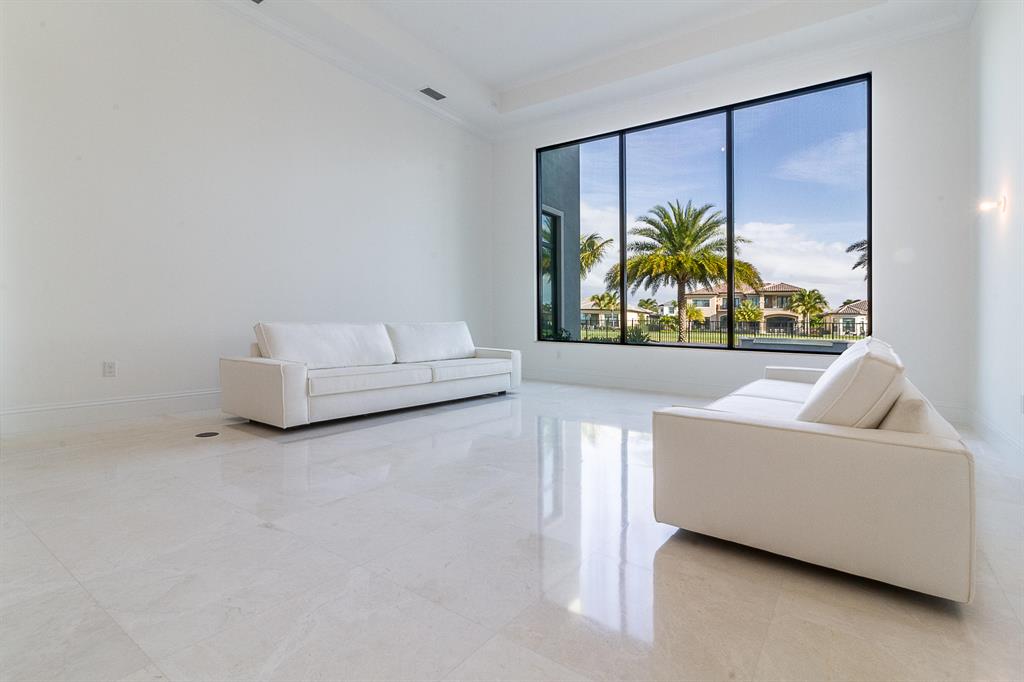 SEVEN BRIDGES - Residential