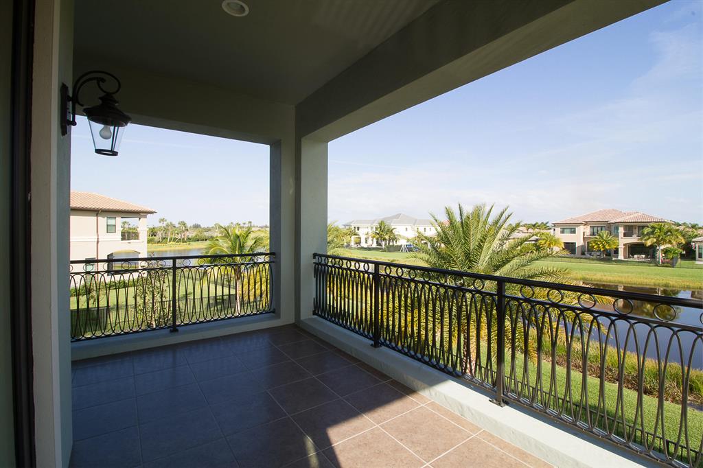 SEVEN BRIDGES - Residential