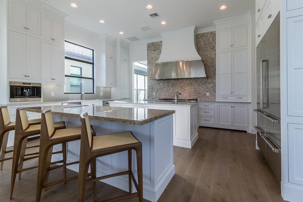 SEVEN BRIDGES - Residential