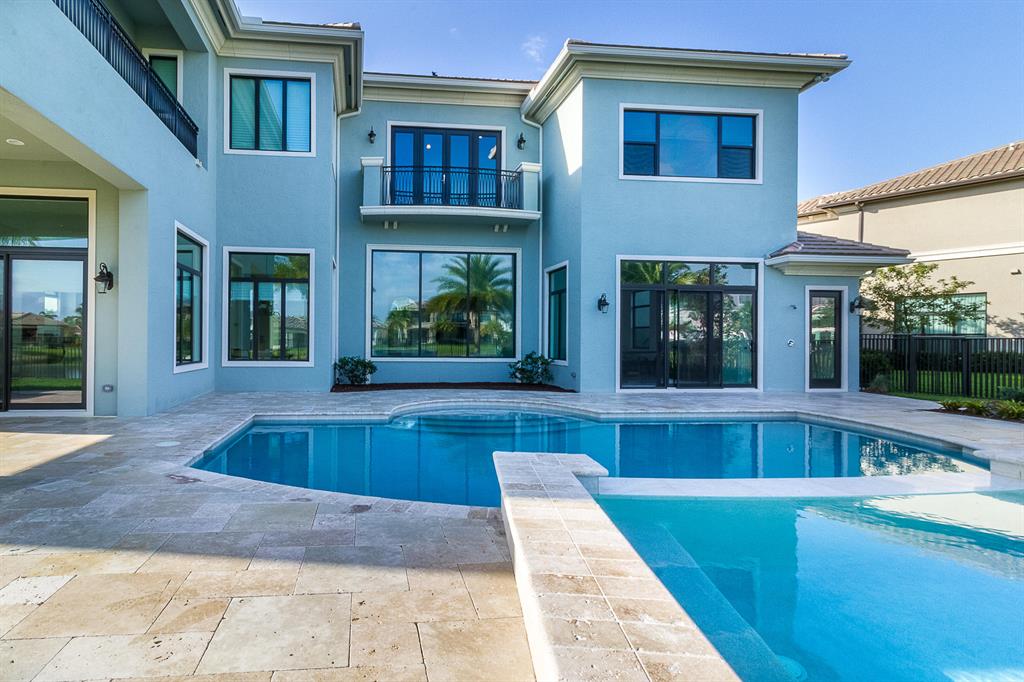 SEVEN BRIDGES - Residential