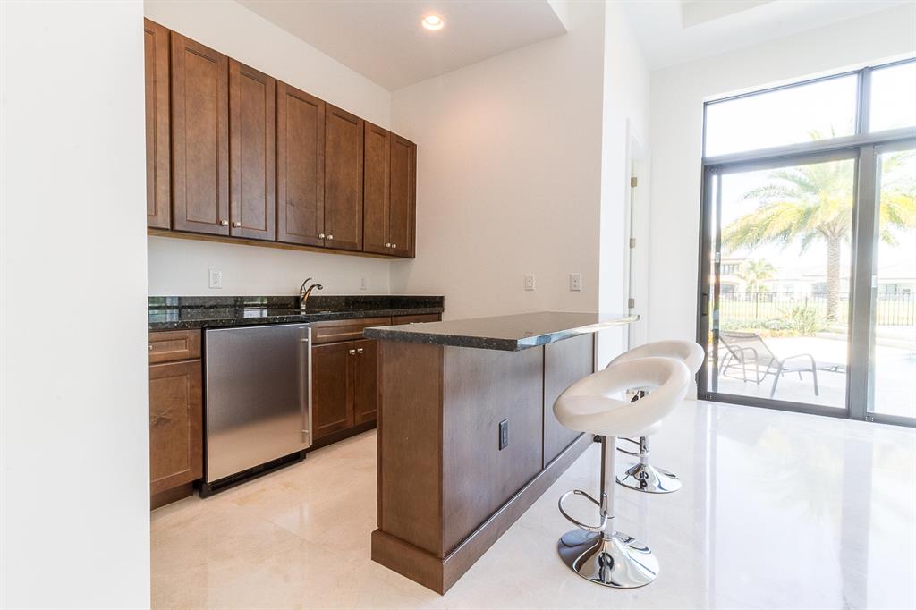 SEVEN BRIDGES - Residential