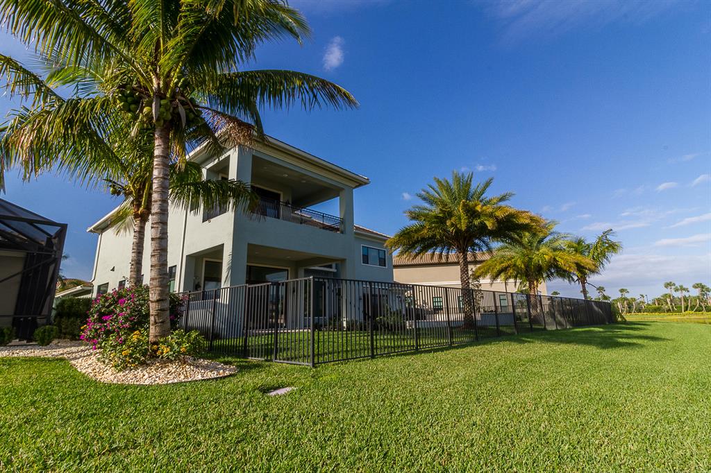 SEVEN BRIDGES - Residential