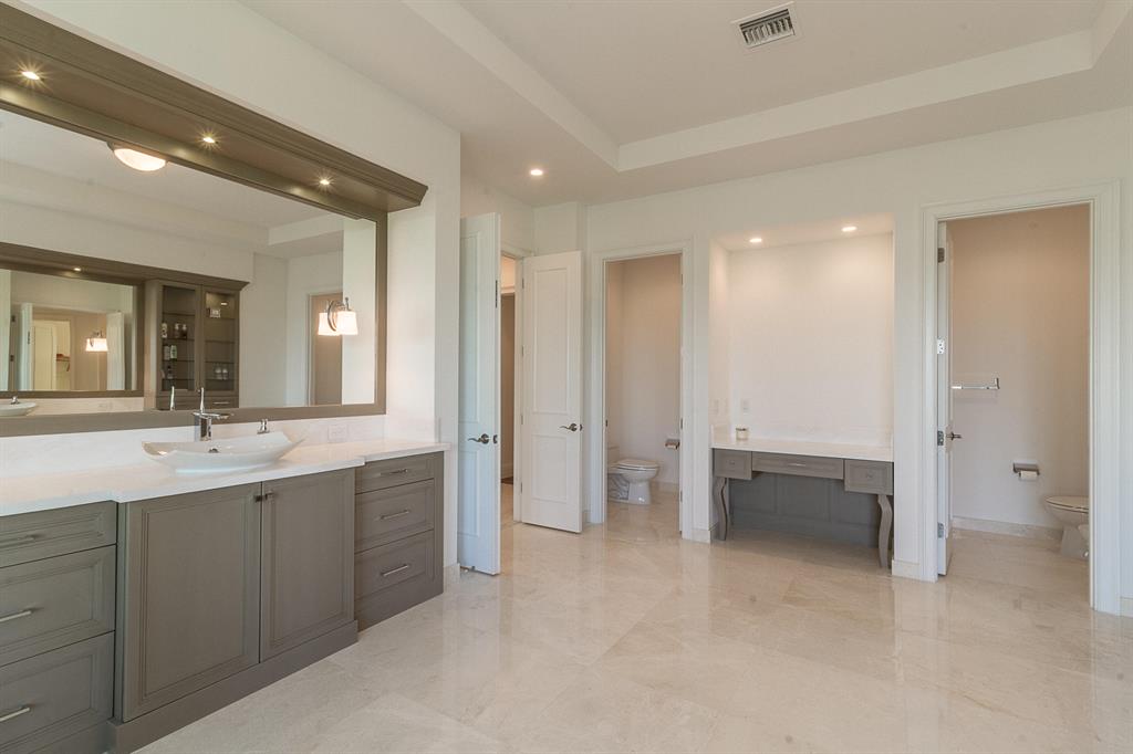 SEVEN BRIDGES - Residential