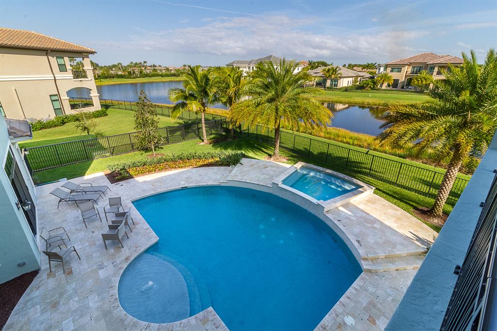 SEVEN BRIDGES - Residential