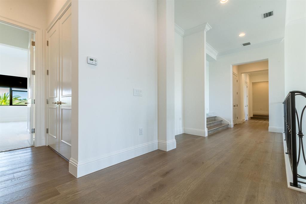 SEVEN BRIDGES - Residential