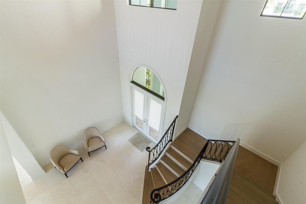 SEVEN BRIDGES - Residential