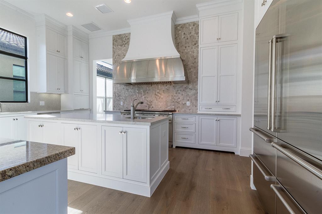 SEVEN BRIDGES - Residential