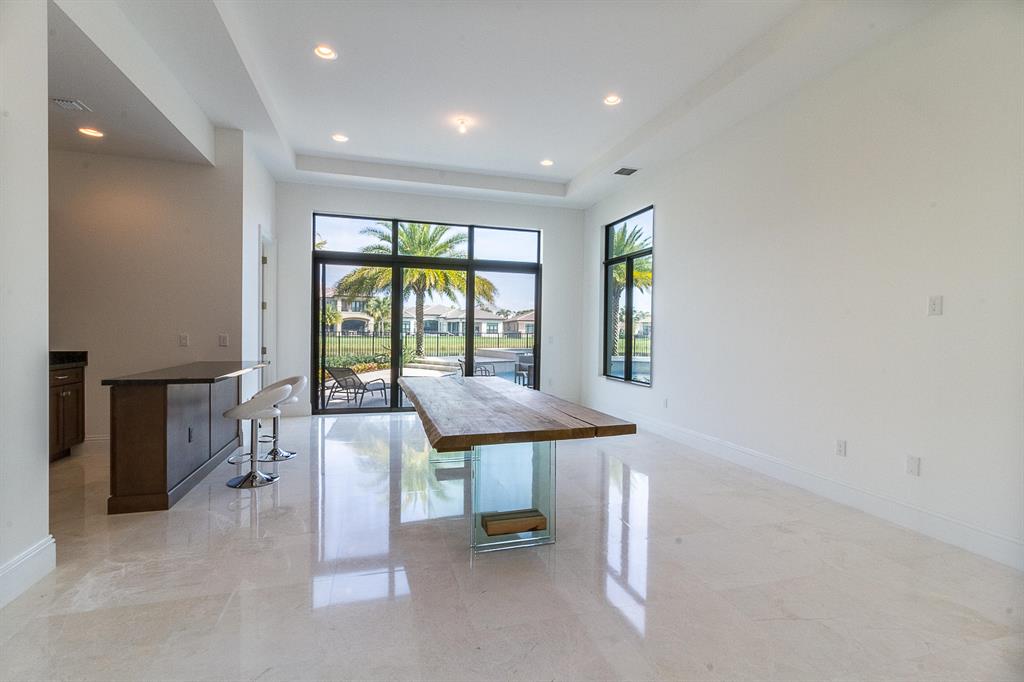 SEVEN BRIDGES - Residential