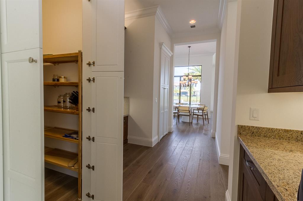 SEVEN BRIDGES - Residential