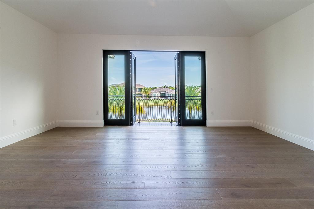 SEVEN BRIDGES - Residential