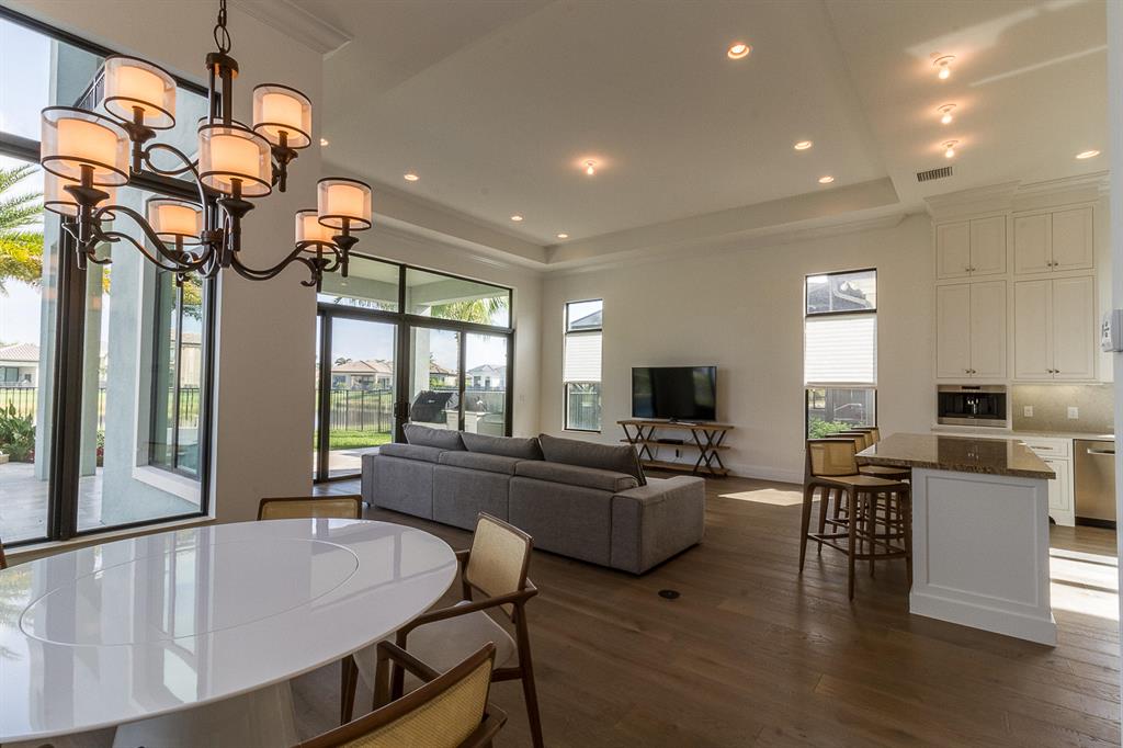 SEVEN BRIDGES - Residential