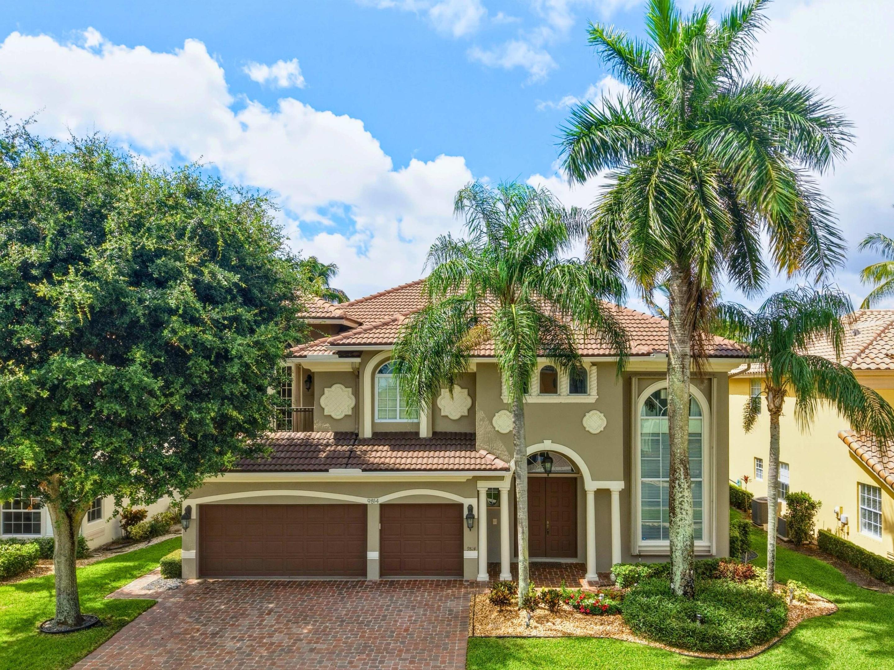 9814 Coronado Lake Drive