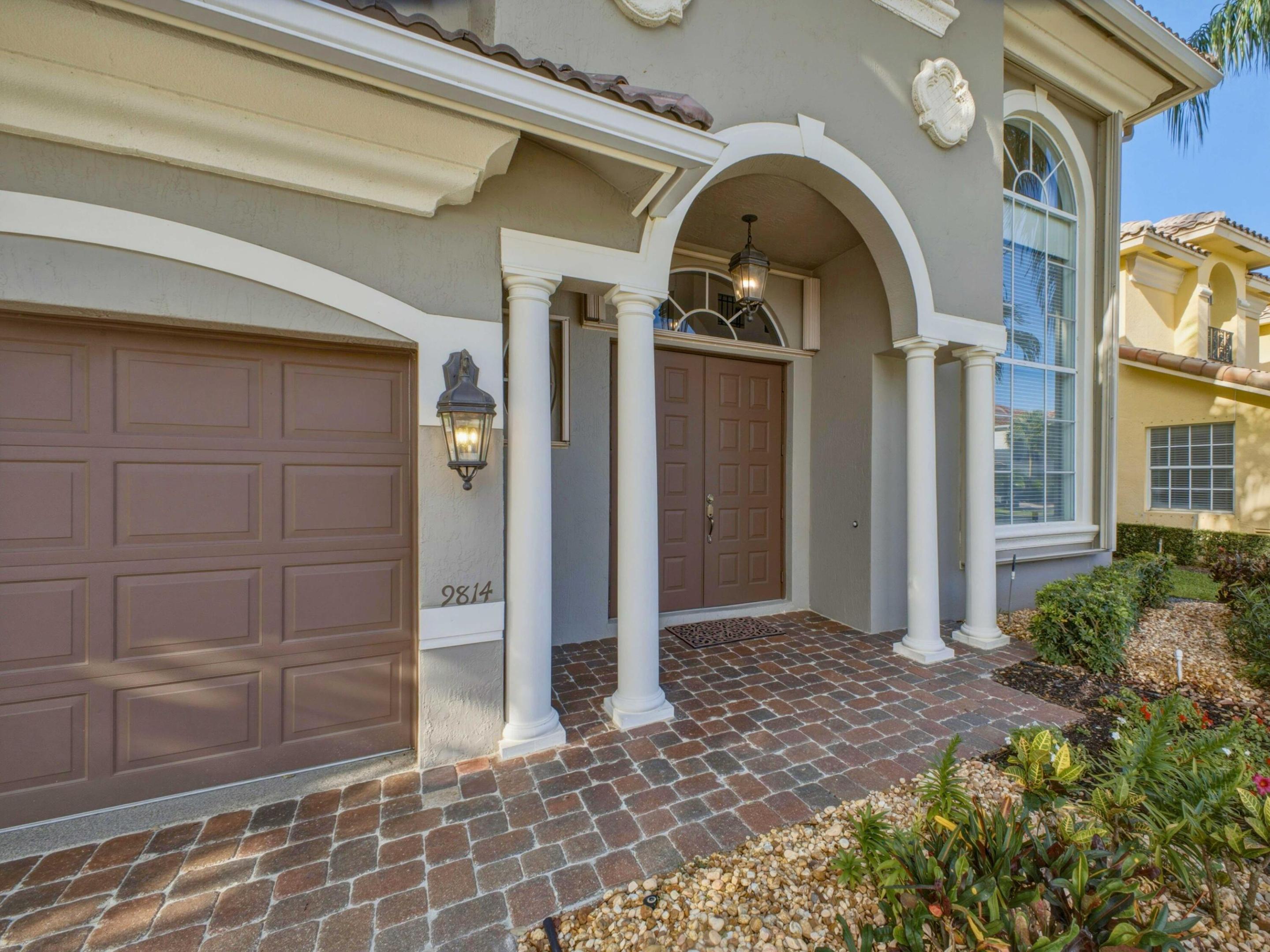 9814 Coronado Lake Drive