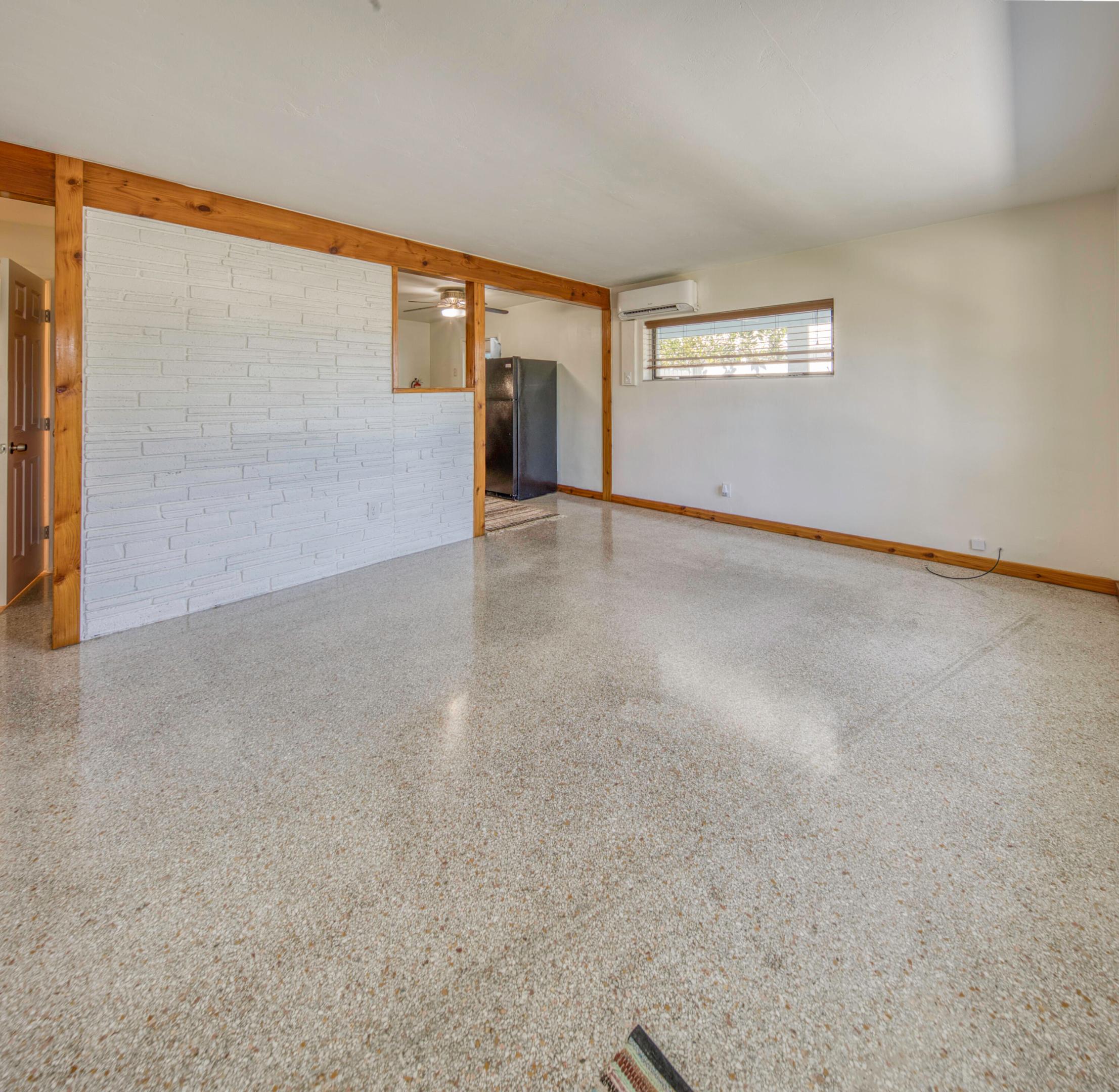 PINEWOOD HEIGHTS - Residential